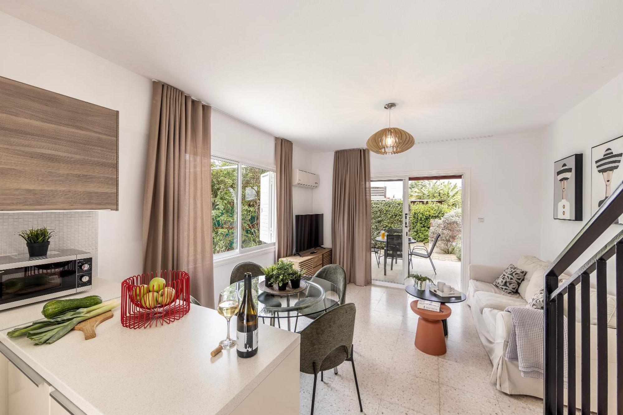 Larnaca Villa Marina Meneou Exterior photo