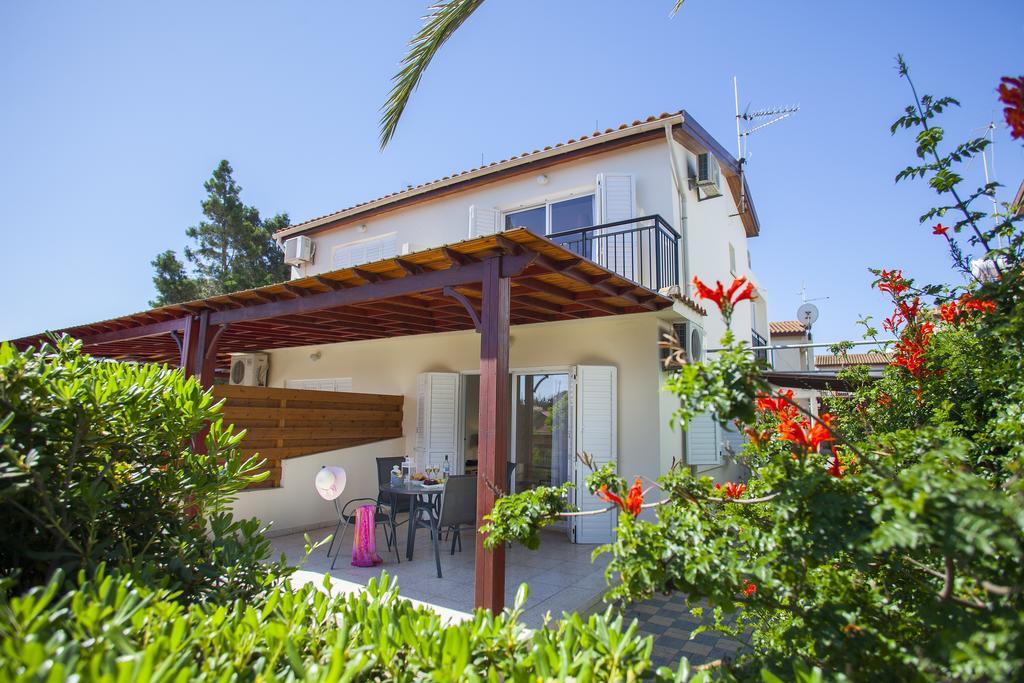 Larnaca Villa Marina Meneou Exterior photo
