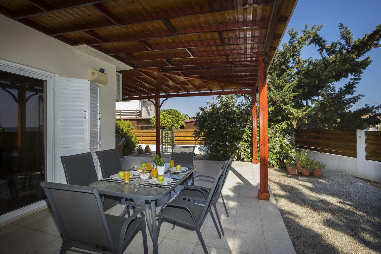 Larnaca Villa Marina Meneou Exterior photo