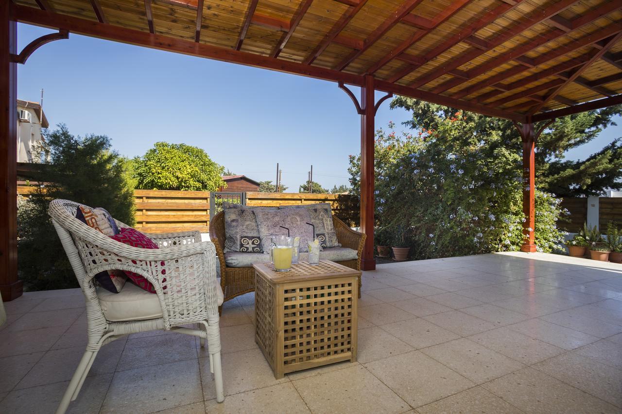 Larnaca Villa Marina Meneou Exterior photo